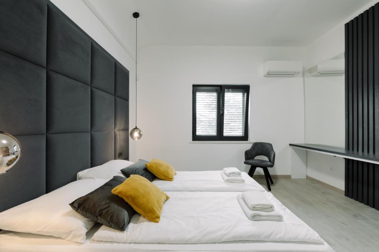 Boutique Suites Joyce Medulin With Free Parking 外观 照片