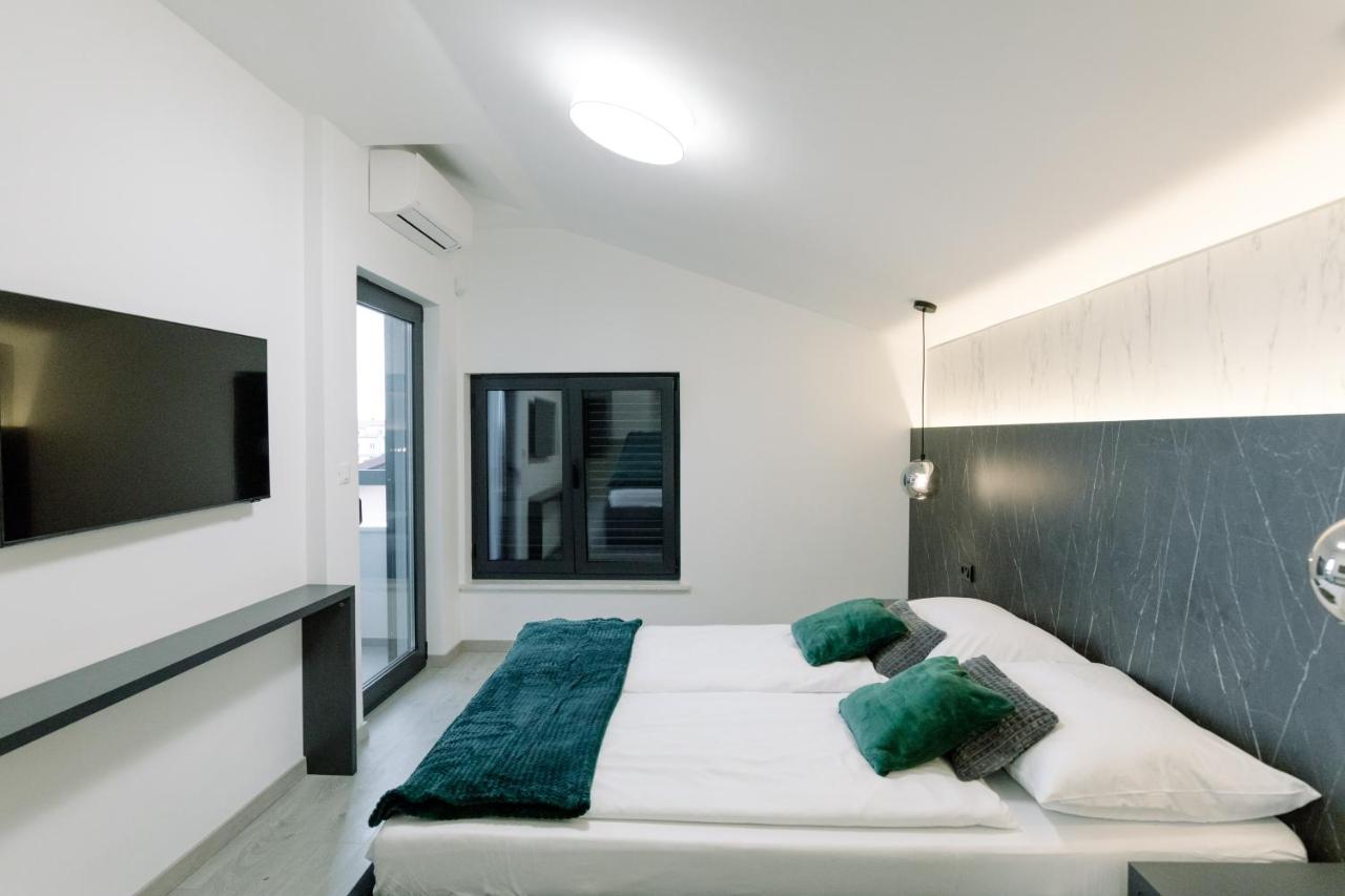 Boutique Suites Joyce Medulin With Free Parking 外观 照片