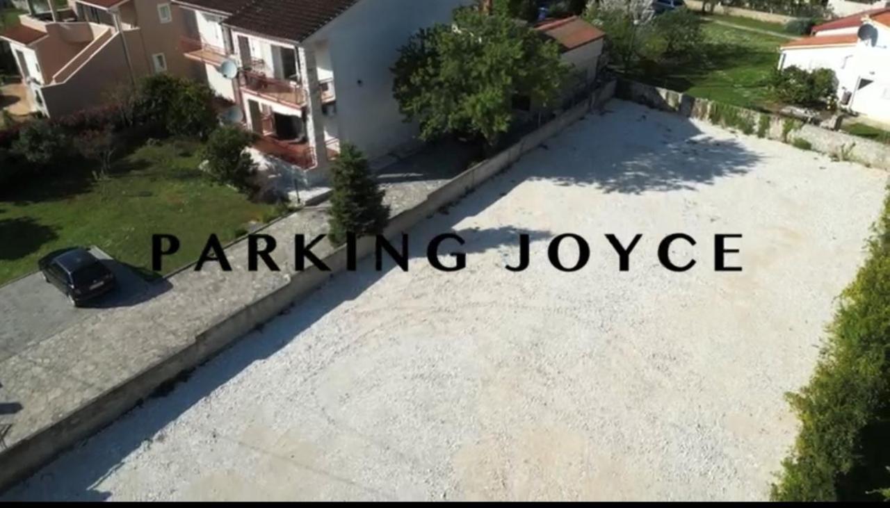 Boutique Suites Joyce Medulin With Free Parking 外观 照片
